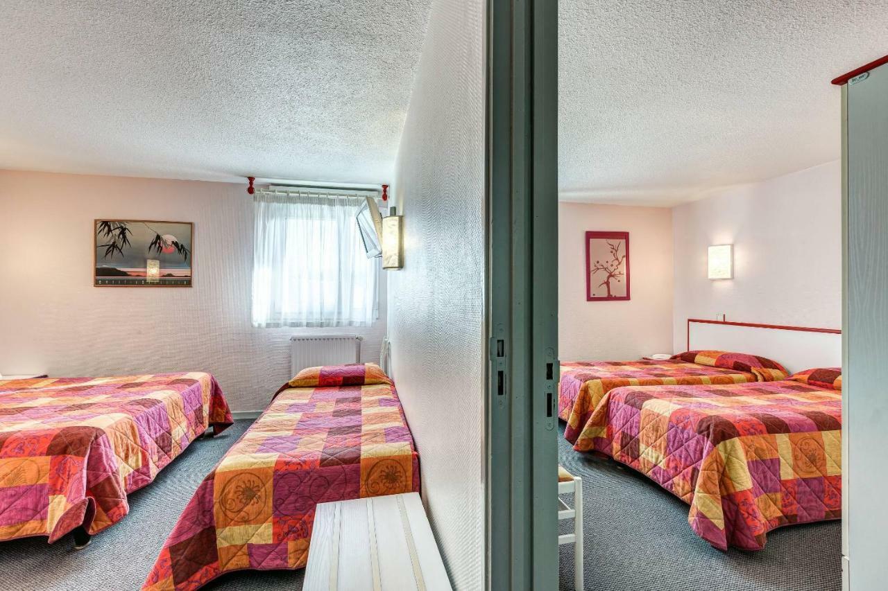 LOGIS Hôtel Le Moulin Des Gardelles Riom Buitenkant foto